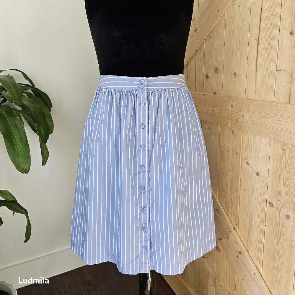 WhoWhatWear Size 14 Women's Blue Striped 100% Cotton Front Button Skirt